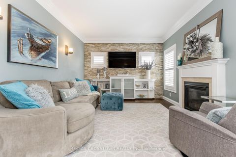 Photo 12 at 58 Versailles Crescent, Shore, Barrie