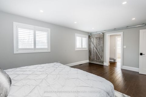 Photo 21 at 58 Versailles Crescent, Shore, Barrie