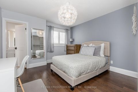 Photo 27 at 58 Versailles Crescent, Shore, Barrie