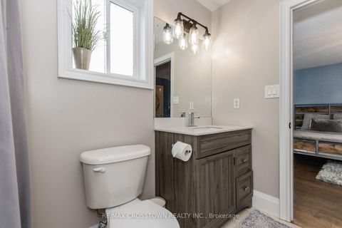 Photo 35 at 58 Versailles Crescent, Shore, Barrie