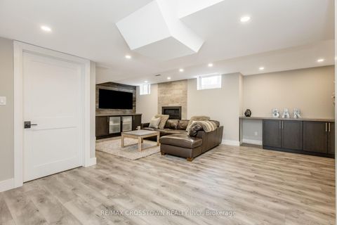 Photo 36 at 58 Versailles Crescent, Shore, Barrie