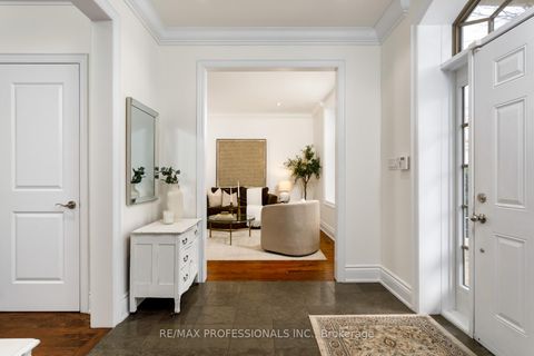 Photo 9 at 31 Gardenvale Road, Queensway, Toronto