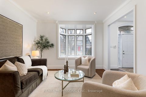 Photo 11 at 31 Gardenvale Road, Queensway, Toronto