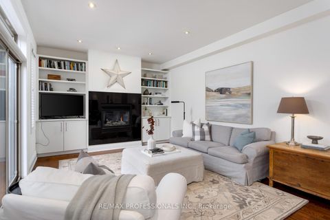 Photo 21 at 31 Gardenvale Road, Queensway, Toronto