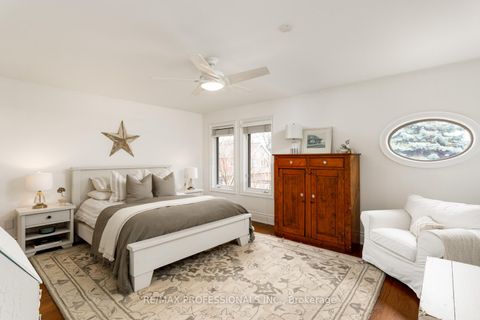 Photo 32 at 31 Gardenvale Road, Queensway, Toronto