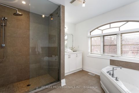 Photo 36 at 31 Gardenvale Road, Queensway, Toronto