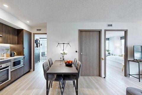 Photo 14 at 1006 - 17 Bathurst Street N, Waterfront Communities C1, Toronto