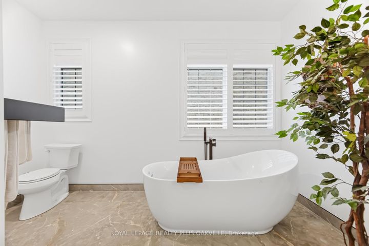 Photo 23 at 3409 Liptay Avenue, BC Bronte Creek, Oakville