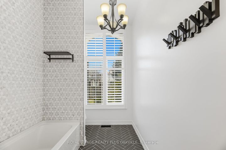 Photo 33 at 3409 Liptay Avenue, BC Bronte Creek, Oakville