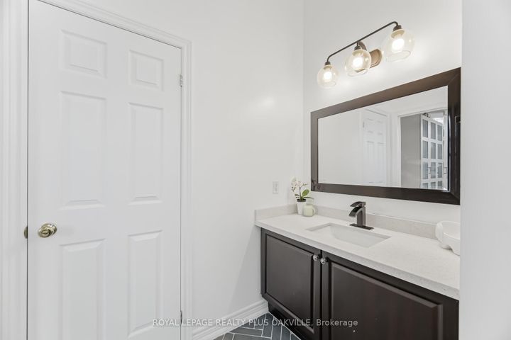 Photo 34 at 3409 Liptay Avenue, BC Bronte Creek, Oakville