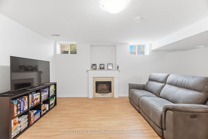 Photo 40 at 3409 Liptay Avenue, BC Bronte Creek, Oakville