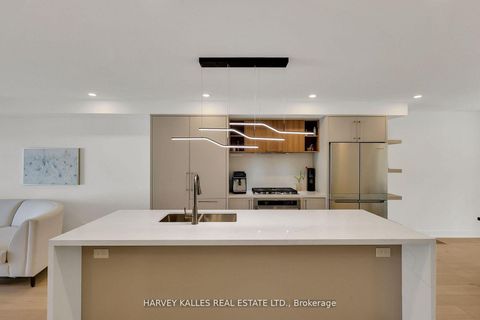 Photo 15 at 207 Sutherland Drive, Leaside, Toronto