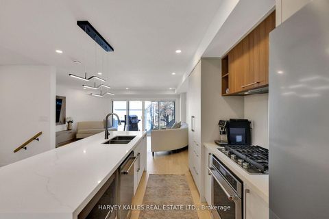 Photo 17 at 207 Sutherland Drive, Leaside, Toronto