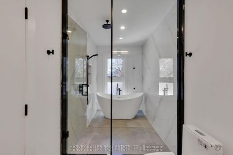 Photo 27 at 207 Sutherland Drive, Leaside, Toronto