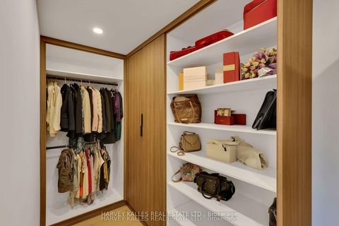 Photo 31 at 207 Sutherland Drive, Leaside, Toronto