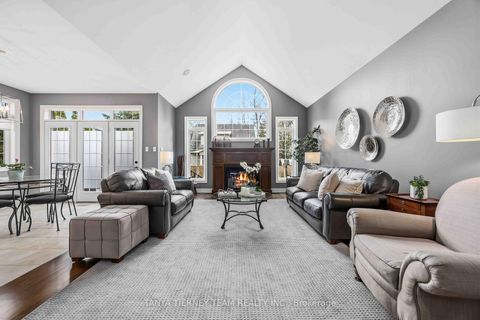 Photo 16 at 5 Centre Street W, Brooklin, Whitby