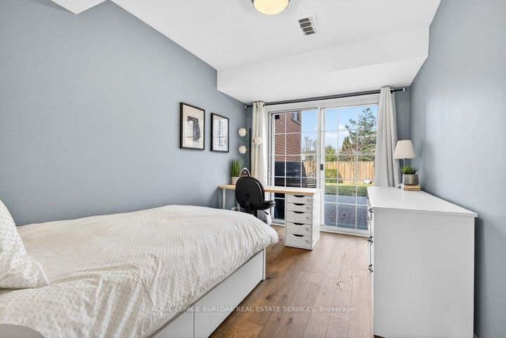 Photo 5 at 1525 Holburne Road, Lakeview, Mississauga