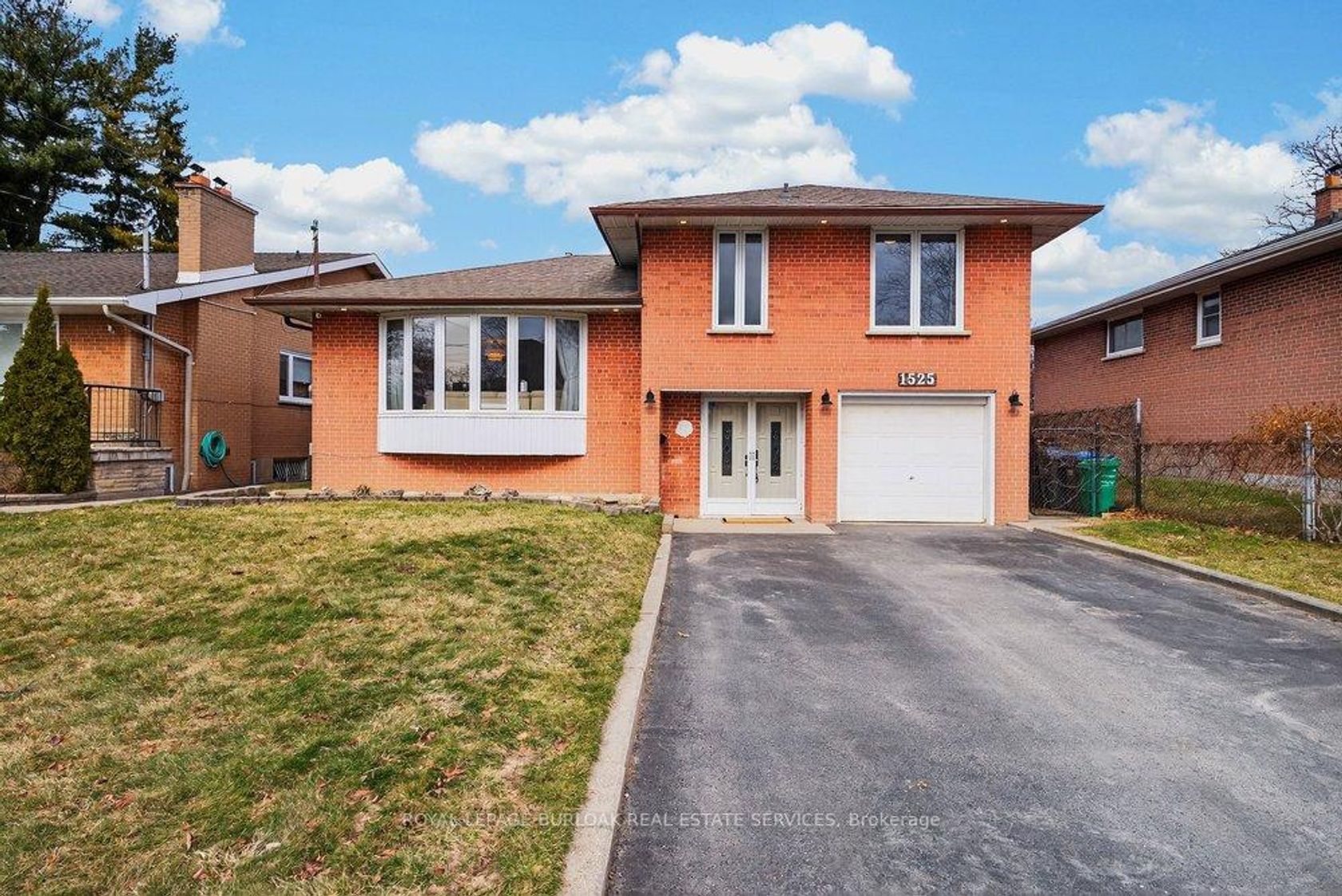 1525 Holburne Road, Lakeview, Mississauga 