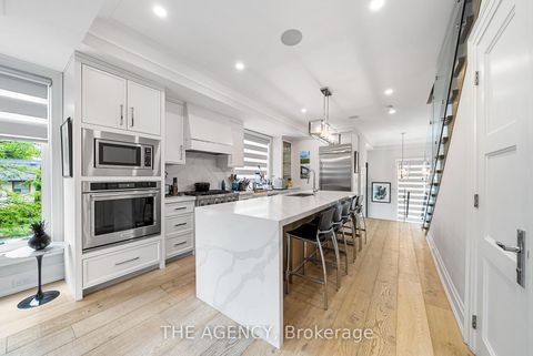 Photo 8 at 3062 Bayview Avenue, Willowdale East, Toronto