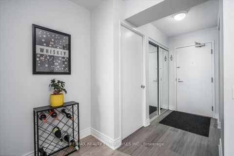 Photo 2 at 506 - 21 Overlea Boulevard, Thorncliffe Park, Toronto