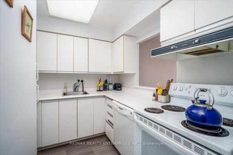 Photo 3 at 506 - 21 Overlea Boulevard, Thorncliffe Park, Toronto