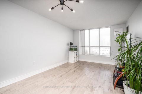 Photo 9 at 506 - 21 Overlea Boulevard, Thorncliffe Park, Toronto