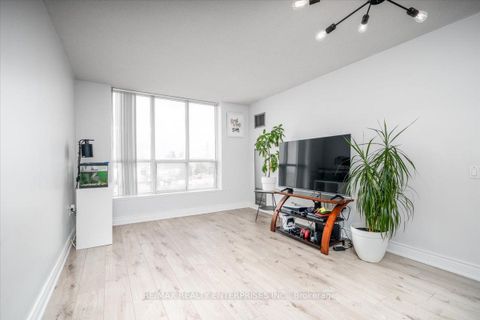Photo 10 at 506 - 21 Overlea Boulevard, Thorncliffe Park, Toronto