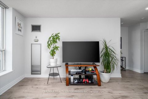 Photo 12 at 506 - 21 Overlea Boulevard, Thorncliffe Park, Toronto