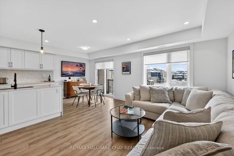 Photo 7 at 9 - 31 Pumpkin Corner Crescent, Shore, Barrie