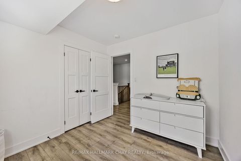 Photo 15 at 9 - 31 Pumpkin Corner Crescent, Shore, Barrie