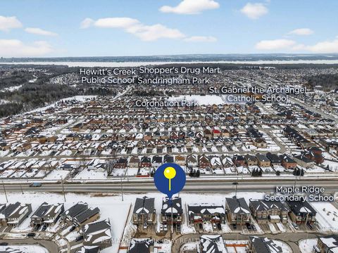 Photo 20 at 9 - 31 Pumpkin Corner Crescent, Shore, Barrie