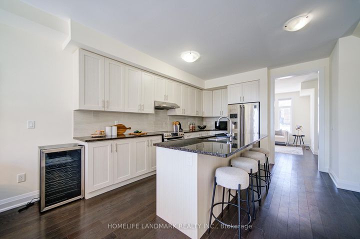 Photo 14 at 17 Duncombe Lane, South Richvale, Richmond Hill