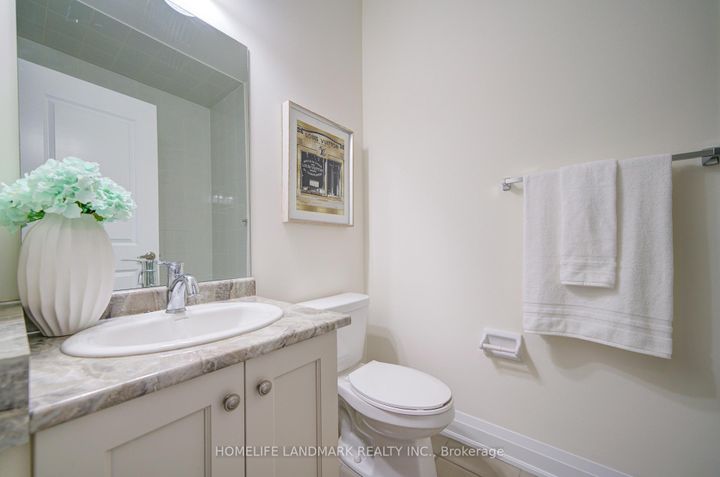 Photo 38 at 17 Duncombe Lane, South Richvale, Richmond Hill