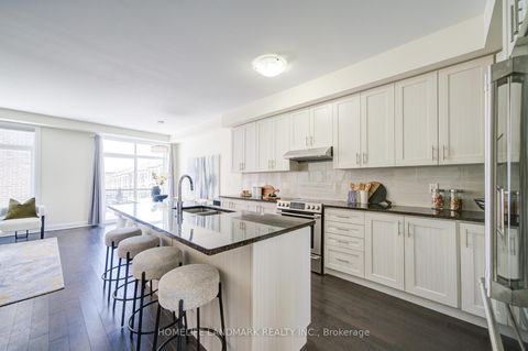 Photo 13 at 17 Duncombe Lane, South Richvale, Richmond Hill