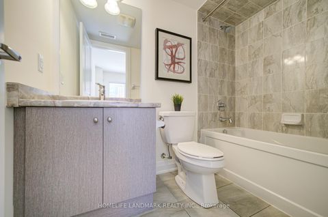 Photo 35 at 17 Duncombe Lane, South Richvale, Richmond Hill