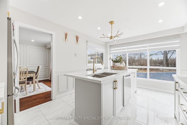 Photo 14 at 6101 Edenwood Drive, Meadowvale, Mississauga