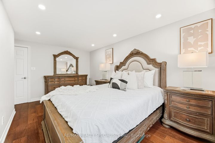 Photo 31 at 6101 Edenwood Drive, Meadowvale, Mississauga