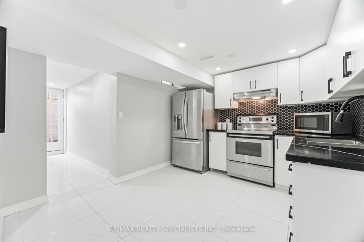 Photo 41 at 6101 Edenwood Drive, Meadowvale, Mississauga