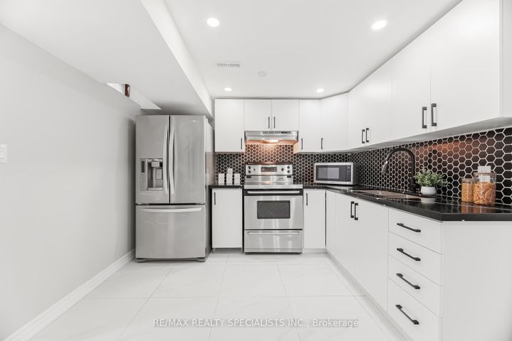 Photo 42 at 6101 Edenwood Drive, Meadowvale, Mississauga