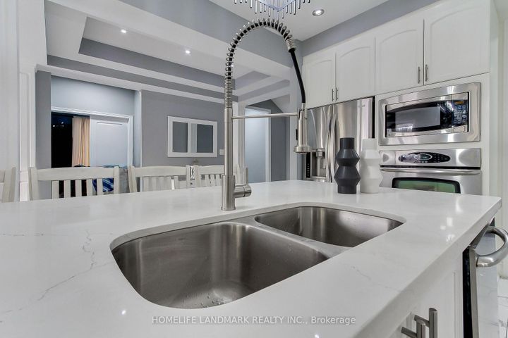 Photo 14 at 86 Boswell Road, Box Grove, Markham