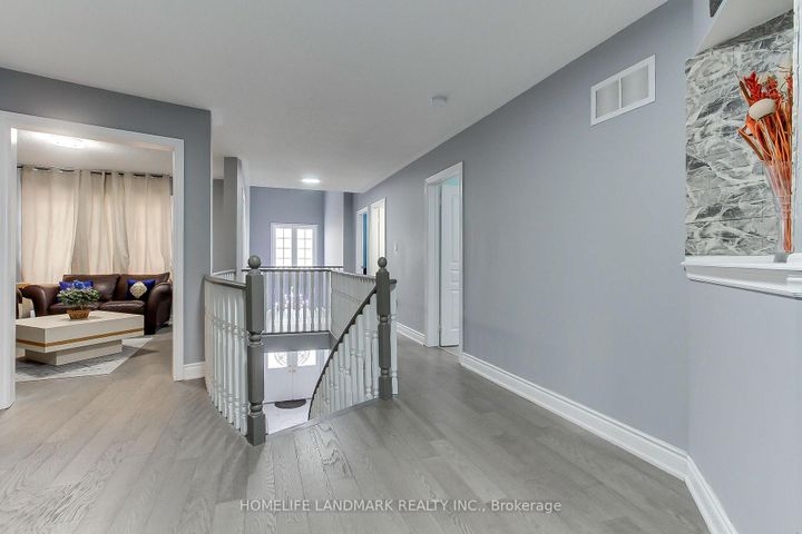 Photo 25 at 86 Boswell Road, Box Grove, Markham