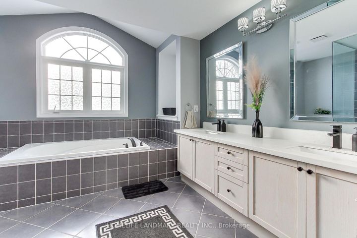 Photo 35 at 86 Boswell Road, Box Grove, Markham