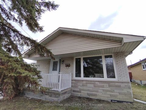 Photo 2 at 463 Rossland Road E, O'Neill, Oshawa