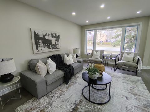 Photo 6 at 463 Rossland Road E, O'Neill, Oshawa