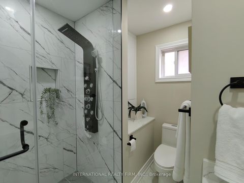 Photo 14 at 463 Rossland Road E, O'Neill, Oshawa