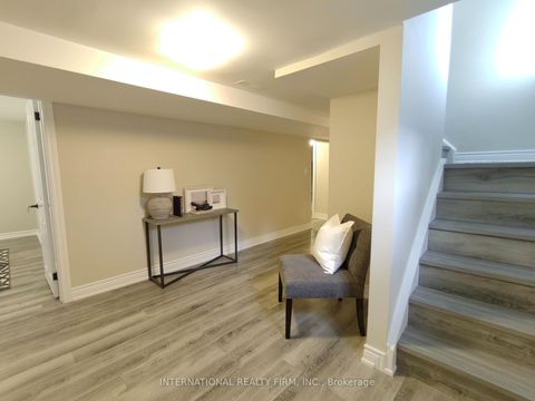 Photo 16 at 463 Rossland Road E, O'Neill, Oshawa