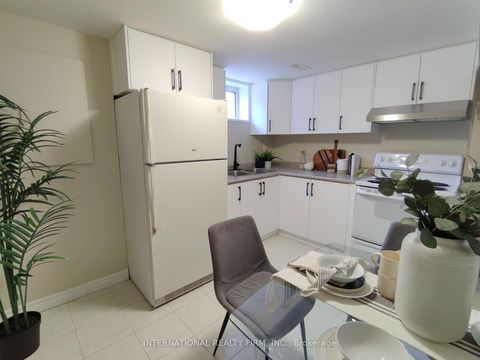 Photo 22 at 463 Rossland Road E, O'Neill, Oshawa