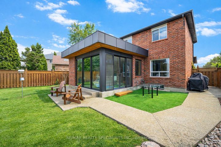 Photo 24 at 1169 Barnswallow Court, East Credit, Mississauga