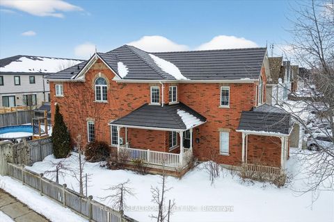 Photo 2 at 94 Bayberry Court, Brooklin, Whitby