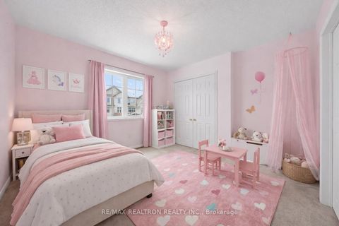 Photo 18 at 94 Bayberry Court, Brooklin, Whitby